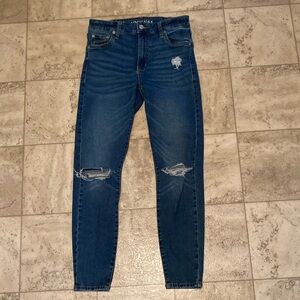 Aeropostale high rise skinny ripped short jeans.